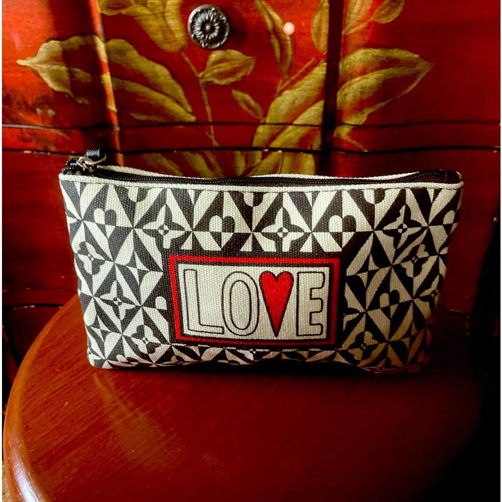 🌹 Brighton Love Red Black and White Heart Canvas Cosmetic Makeup Pouch